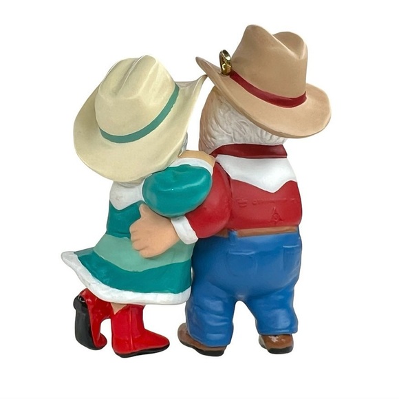 Hallmark Keepsake Ornament 1999 The Clauses on Vacation #3 in Collector's Series - Picture 4 of 8